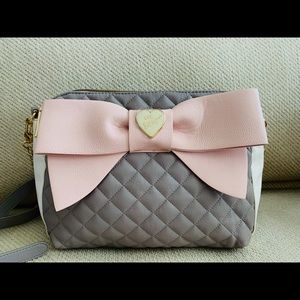 **Betsey Johnson Never Used** Quilted Grey Pink
